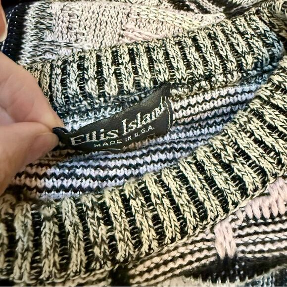 Vintage Ellis Island Sweater Mens L Pink Blue Gray Black Knit Crew Neck EUC - Picture 2 of 8